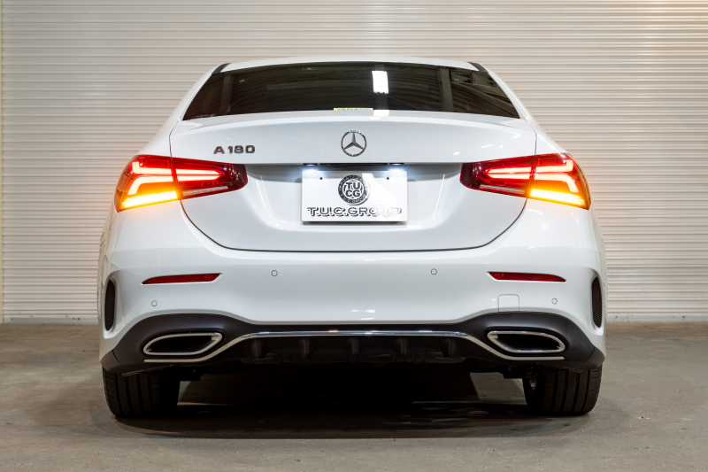 メルセデスベンツ Aクラス A180 ｽﾀｲﾙ ｾﾀﾞﾝ AMGﾗｲﾝ&ﾚｻﾞｰｴｸｽｸﾙｰｼﾌﾞ&ｱﾄﾞﾊﾞﾝｽﾄﾞ&ﾅﾋﾞｹﾞｰｼｮﾝ&ﾚｰﾀﾞｰｾｰﾌﾃｨPKG　1ｵﾅ 赤/黒革 ﾊﾟﾉﾗﾏSR MBUXﾅﾋﾞ ﾌﾙｾｸﾞ 360ｶﾒﾗ ｱﾄﾞﾊﾞﾝｽﾄﾞｽﾋﾟｰｶｰ ﾍｯﾄﾞｱｯﾌﾟD ｱﾝﾋﾞｴﾝﾄﾗｲﾄ AMGｴｱﾛ&18AW　2年保証