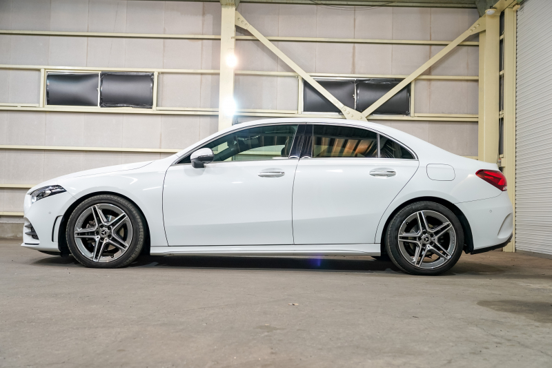 メルセデスベンツ Aクラス A180 ｽﾀｲﾙ ｾﾀﾞﾝ AMGﾗｲﾝ&ﾚｻﾞｰｴｸｽｸﾙｰｼﾌﾞ&ｱﾄﾞﾊﾞﾝｽﾄﾞ&ﾅﾋﾞｹﾞｰｼｮﾝ&ﾚｰﾀﾞｰｾｰﾌﾃｨPKG　1ｵﾅ 赤/黒革 ﾊﾟﾉﾗﾏSR MBUXﾅﾋﾞ ﾌﾙｾｸﾞ 360ｶﾒﾗ ｱﾄﾞﾊﾞﾝｽﾄﾞｽﾋﾟｰｶｰ ﾍｯﾄﾞｱｯﾌﾟD ｱﾝﾋﾞｴﾝﾄﾗｲﾄ AMGｴｱﾛ&18AW　2年保証