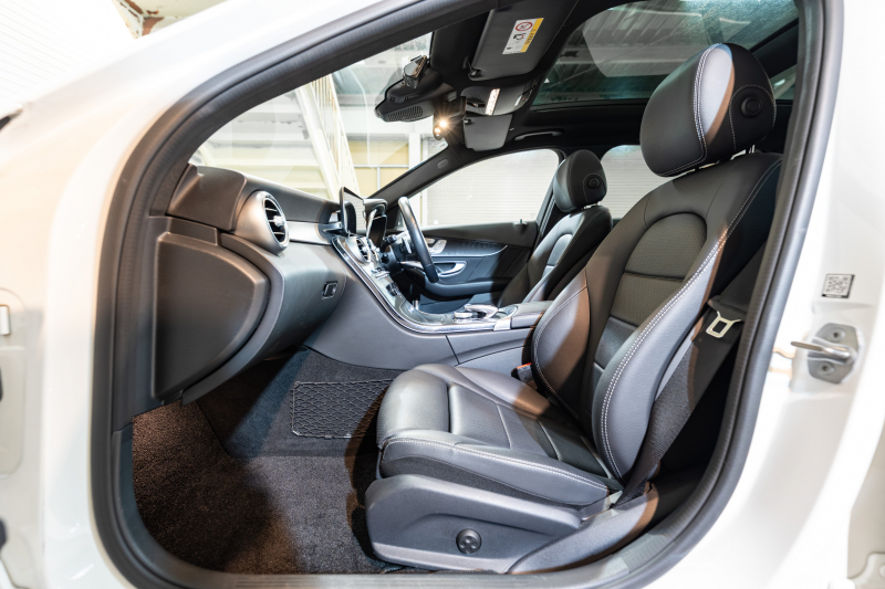 メルセデスベンツ Cクラス C200 4MATIC ﾜｺﾞﾝ ﾛｰﾚｳｽED ｽﾎﾟｰﾂﾌﾟﾗｽPKG　BSG搭載 後期 黒革 ﾊﾟﾉﾗﾏSR 純正ﾅﾋﾞ ﾌﾙｾｸﾞ Bｶﾒ ﾍｯﾄﾞｱｯﾌﾟD 自動ﾄﾗﾝｸ ﾌｯﾄｵｰﾌﾟﾅｰ AMGｴｱﾛ＆18ｲﾝﾁAW　2年保証
