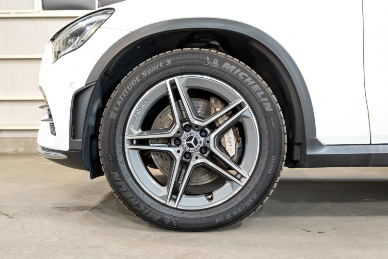 メルセデスベンツ GLCクーペ GLC220d 4MATICｸｰﾍﾟ AMGﾗｲﾝ ﾚｻﾞｰEXC&ﾚｰﾀﾞｰSP　後期ﾓﾃﾞﾙ 黒革 ｼｰﾄﾋｰﾀｰ&ｸｰﾗｰ MBUXﾅﾋﾞ ﾌﾙｾｸﾞTV ﾍｯﾄﾞｱｯﾌﾟD 360ｶﾒﾗ Burmester ﾏﾙﾁﾋﾞｰﾑLED 自動Rｹﾞｰﾄ&ﾊﾝｽﾞﾌﾘｰA ｴｱｻｽ AMGｴｱﾛ&19ｲﾝﾁAW　2年保証