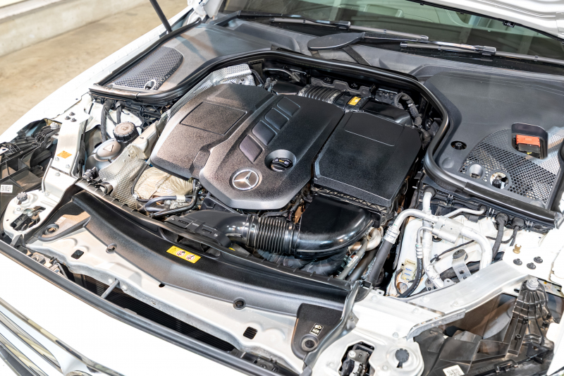 メルセデスベンツ Eクラス E220d AVG ｽﾎﾟｰﾂ ﾚｻﾞｰEXC ﾚｰﾀﾞｰSP　黒革 ｼｰﾄﾋｰﾀｰ ﾊﾟﾉﾗﾏSR 純正ﾅﾋﾞ ﾌﾙｾｸﾞTV 360ｶﾒﾗ CarPlay ﾌﾞﾙﾒｽﾀｰ ｴｱﾊﾞﾗﾝｽP ﾏﾙﾁﾋﾞｰﾑLED ﾏﾙﾁｶﾗｰｱﾝﾋﾞｴﾝﾄﾗｲﾄ AMGｴｱﾛ&19AW　2年保証