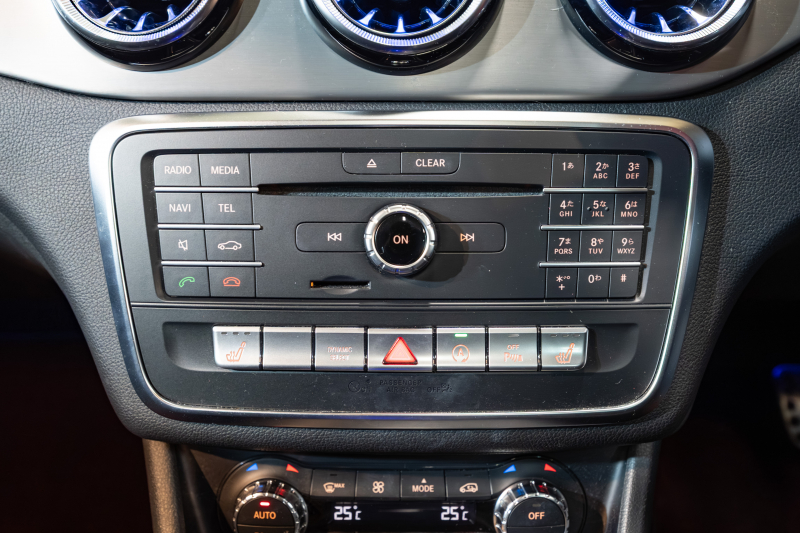 メルセデスベンツ CLAクラス CLA180ｼｭｰﾃｨﾝｸﾞB AMGｽﾀｲﾙ ﾌﾟﾚﾐｱﾑ&ﾚｰﾀﾞｰｾｰﾌﾃｨPKG　後期 ﾚｻﾞｰEINAMICAｼｰﾄ ﾊﾟﾉﾗﾏSR ﾅﾋﾞTV Bｶﾒ harman/kardon 自動ﾃｰﾙｹﾞｰﾄ ACC BSM LCW　2年保証