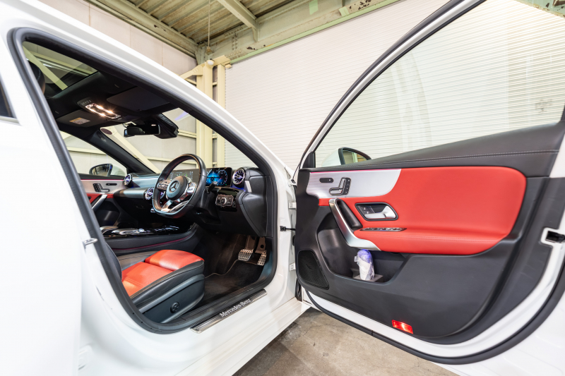 メルセデスベンツ Aクラス A180ｽﾀｲﾙ AMGﾗｲﾝ ｱﾄﾞﾊﾞﾝｽﾄﾞ&ﾚｻﾞｰｴｸｽｸﾙｰｼﾌﾞ&ﾅﾋﾞ&ﾚｰﾀﾞｰｾｰﾌﾃｨPKG　1ｵｰﾅｰ 黒/赤革ｼｰﾄ ﾊﾟﾉﾗﾏSR MBUXﾅﾋﾞ 360ｶﾒﾗ ADVｽﾋﾟｰｶｰ ﾍｯﾄﾞｱｯﾌﾟD ﾏﾙﾁｶﾗｰｱﾝﾋﾞｴﾝﾄﾗｲﾄ ﾏﾙﾁﾋﾞｰﾑLED ACC BSM LCW　2年保証