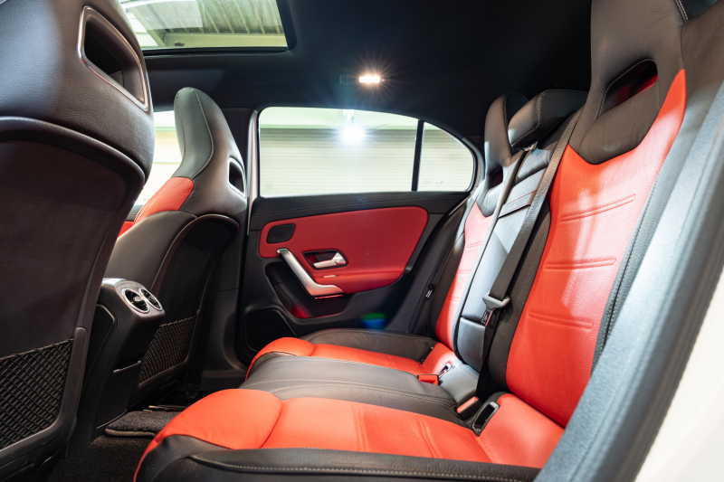 メルセデスベンツ Aクラス A180ｽﾀｲﾙ AMGﾗｲﾝ ｱﾄﾞﾊﾞﾝｽﾄﾞ&ﾚｻﾞｰｴｸｽｸﾙｰｼﾌﾞ&ﾅﾋﾞ&ﾚｰﾀﾞｰｾｰﾌﾃｨPKG　1ｵｰﾅｰ 黒/赤革ｼｰﾄ ﾊﾟﾉﾗﾏSR MBUXﾅﾋﾞ 360ｶﾒﾗ ADVｽﾋﾟｰｶｰ ﾍｯﾄﾞｱｯﾌﾟD ﾏﾙﾁｶﾗｰｱﾝﾋﾞｴﾝﾄﾗｲﾄ ﾏﾙﾁﾋﾞｰﾑLED ACC BSM LCW　2年保証