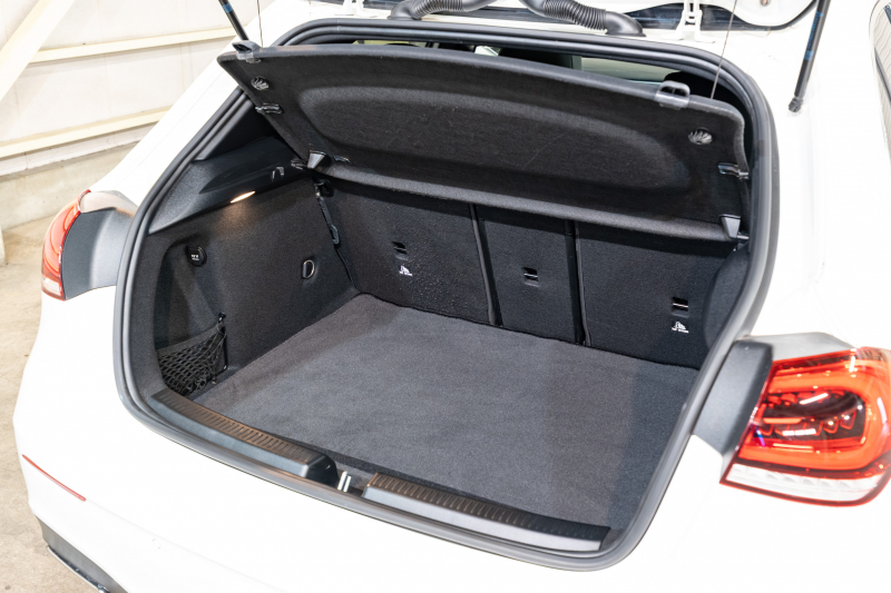 メルセデスベンツ Aクラス A180ｽﾀｲﾙ AMGﾗｲﾝ ｱﾄﾞﾊﾞﾝｽﾄﾞ&ﾚｻﾞｰｴｸｽｸﾙｰｼﾌﾞ&ﾅﾋﾞ&ﾚｰﾀﾞｰｾｰﾌﾃｨPKG　1ｵｰﾅｰ 黒/赤革ｼｰﾄ ﾊﾟﾉﾗﾏSR MBUXﾅﾋﾞ 360ｶﾒﾗ ADVｽﾋﾟｰｶｰ ﾍｯﾄﾞｱｯﾌﾟD ﾏﾙﾁｶﾗｰｱﾝﾋﾞｴﾝﾄﾗｲﾄ ﾏﾙﾁﾋﾞｰﾑLED ACC BSM LCW　2年保証