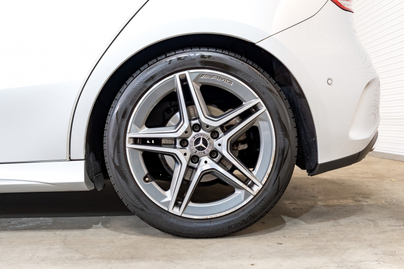 メルセデスベンツ Aクラス A180ｽﾀｲﾙ AMGﾗｲﾝ ｱﾄﾞﾊﾞﾝｽﾄﾞ&ﾅﾋﾞ&ﾚｰﾀﾞｰｾｰﾌﾃｨPKG　黒半革 MBUXﾅﾋﾞ ﾌﾙｾｸﾞ 360ｶﾒ ADVｽﾋﾟｰｶｰ ﾍｯﾄﾞｱｯﾌﾟD ﾏﾙﾁﾋﾞｰﾑLED ﾜｲﾔﾚｽﾁｬｰｼﾞ　2年保証