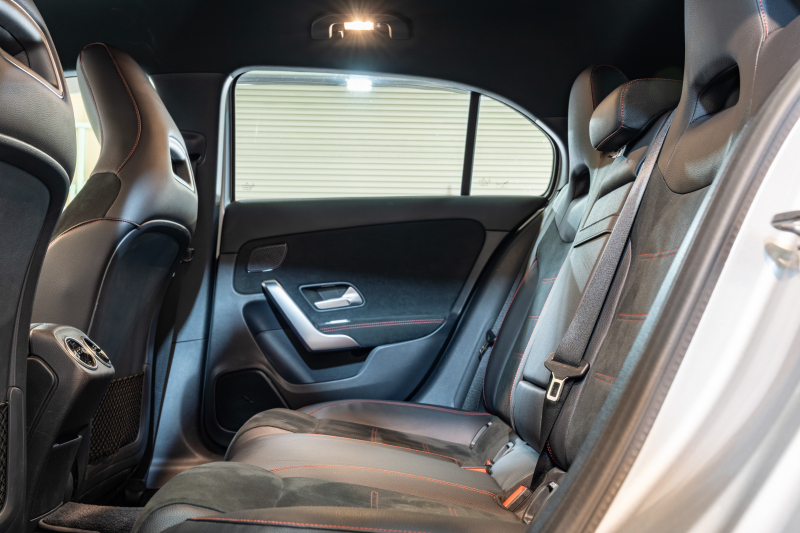 メルセデスベンツ Aクラス A180ｽﾀｲﾙ AMGﾗｲﾝ ｱﾄﾞﾊﾞﾝｽﾄﾞ&ﾅﾋﾞ&ﾚｰﾀﾞｰｾｰﾌﾃｨPKG　黒半革 MBUXﾅﾋﾞ ﾌﾙｾｸﾞ 360ｶﾒ ADVｽﾋﾟｰｶｰ ﾍｯﾄﾞｱｯﾌﾟD ﾏﾙﾁﾋﾞｰﾑLED ﾜｲﾔﾚｽﾁｬｰｼﾞ　2年保証