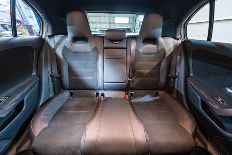 メルセデスベンツ Aクラス A180ｽﾀｲﾙ AMGﾗｲﾝ ｱﾄﾞﾊﾞﾝｽﾄﾞ&ﾅﾋﾞ&ﾚｰﾀﾞｰｾｰﾌﾃｨPKG　黒半革 MBUXﾅﾋﾞ ﾌﾙｾｸﾞ 360ｶﾒ ADVｽﾋﾟｰｶｰ ﾍｯﾄﾞｱｯﾌﾟD ﾏﾙﾁﾋﾞｰﾑLED ﾜｲﾔﾚｽﾁｬｰｼﾞ　2年保証