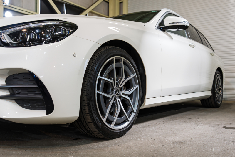 メルセデスベンツ Eクラス E200 ｽﾃｰｼｮﾝﾜｺﾞﾝｽﾎﾟｰﾂ  AMGﾗｲﾝｲﾝﾃﾘｱ&ｴｸｽｸﾙｰｼﾌﾞPKG　後期 BSG搭載 黒ﾅｯﾊﾟ革 ｼｰﾄﾋｰﾀ- ﾊﾟﾉﾗﾏSR MBUXﾅﾋﾞTV HUD CarPlay 360°ｶﾒﾗ ﾌﾞﾙﾒｽﾀｰ ﾏﾙﾁﾋﾞｰﾑLED AMGｴｱﾛ&19ｲﾝﾁAW　2年保証