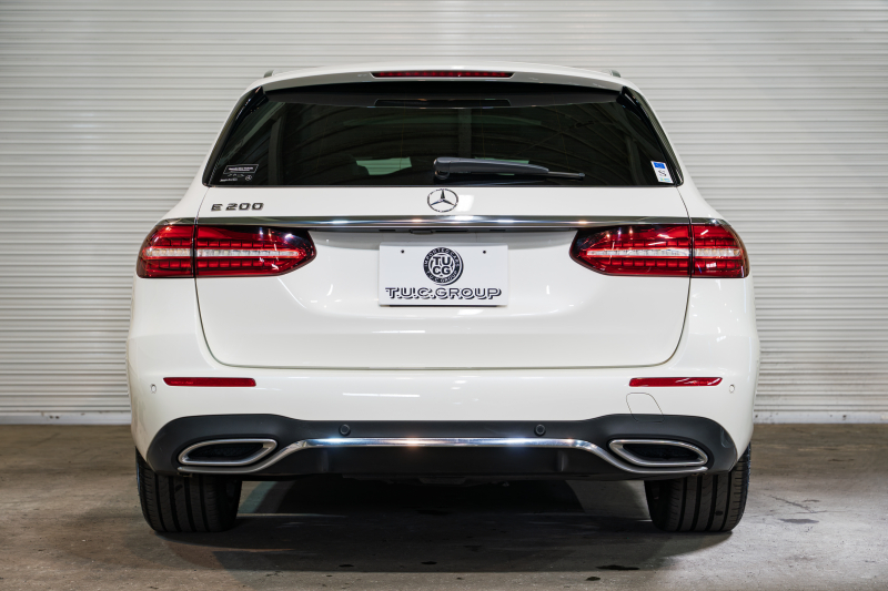 メルセデスベンツ Eクラス E200 ｽﾃｰｼｮﾝﾜｺﾞﾝｽﾎﾟｰﾂ  AMGﾗｲﾝｲﾝﾃﾘｱ&ｴｸｽｸﾙｰｼﾌﾞPKG　後期 BSG搭載 黒ﾅｯﾊﾟ革 ｼｰﾄﾋｰﾀ- ﾊﾟﾉﾗﾏSR MBUXﾅﾋﾞTV HUD CarPlay 360°ｶﾒﾗ ﾌﾞﾙﾒｽﾀｰ ﾏﾙﾁﾋﾞｰﾑLED AMGｴｱﾛ&19ｲﾝﾁAW　2年保証