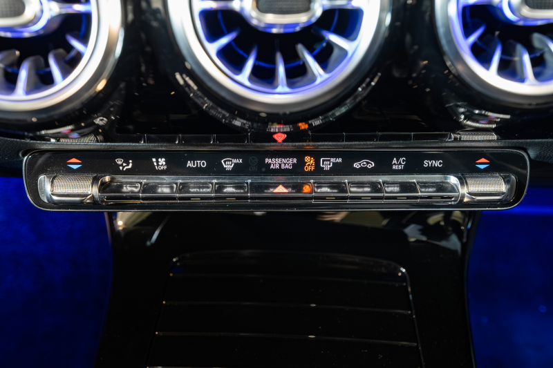 メルセデスベンツ CLAクラス CLA200d SB AMGﾗｲﾝ AMGﾚｻﾞｰEXC&ｱﾄﾞﾊﾞﾝｽﾄﾞ&ﾅﾋﾞ& ﾚｰﾀﾞｰPKG　灰黒革 ｼｰﾄﾋｰﾀｰ ﾊﾟﾉﾗﾏSR MBUXﾅﾋﾞ ﾌﾙｾｸﾞTV 360ｶﾒﾗ ﾍｯﾄﾞｱｯﾌﾟD ｱﾄﾞﾊﾞﾝｽﾄﾞｻｳﾝﾄﾞ ﾏﾙﾁﾋﾞｰﾑLED AMGｴｱﾛ&18ｲﾝﾁAW　2年保証