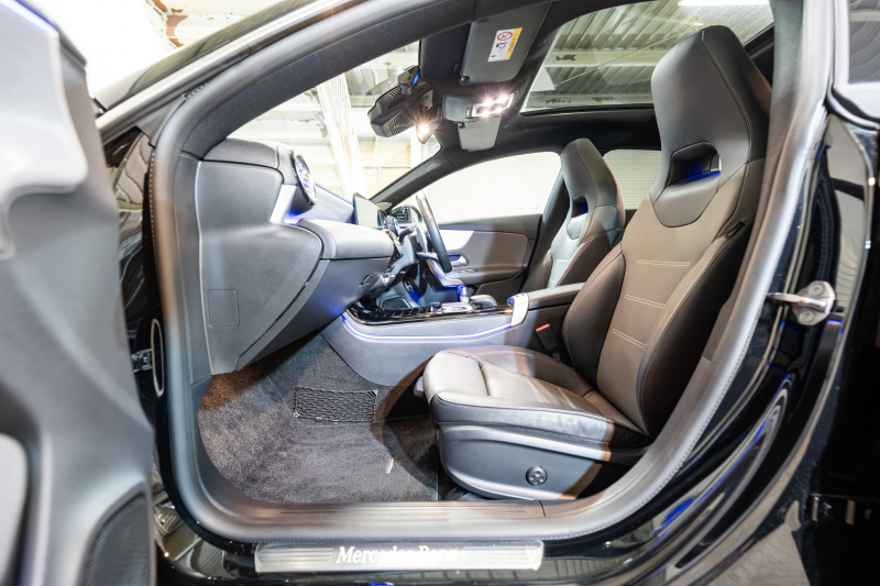 メルセデスベンツ CLAクラス CLA200d SB AMGﾗｲﾝ AMGﾚｻﾞｰEXC&ｱﾄﾞﾊﾞﾝｽﾄﾞ&ﾅﾋﾞ& ﾚｰﾀﾞｰPKG　灰黒革 ｼｰﾄﾋｰﾀｰ ﾊﾟﾉﾗﾏSR MBUXﾅﾋﾞ ﾌﾙｾｸﾞTV 360ｶﾒﾗ ﾍｯﾄﾞｱｯﾌﾟD ｱﾄﾞﾊﾞﾝｽﾄﾞｻｳﾝﾄﾞ ﾏﾙﾁﾋﾞｰﾑLED AMGｴｱﾛ&18ｲﾝﾁAW　2年保証