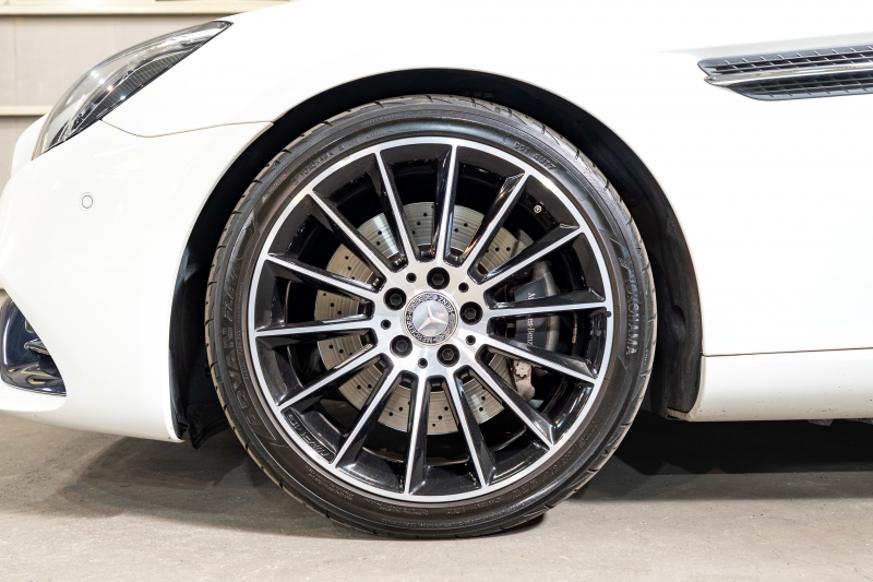 メルセデスベンツ SLCクラス SLC200 ｽﾎﾟｰﾂ ﾚｰﾀﾞｰｾｰﾌﾃｨPKG　黒革 ｼｰﾄﾋｰﾀｰ ｴｱｽｶｰﾌ ﾊﾟﾉﾗﾐｯｸﾊﾞﾘｵﾙｰﾌ 純正ﾅﾋﾞ ﾌﾙｾｸﾞ ｶｰﾌﾟﾚｲ Bｶﾒﾗ harman/kardon AMGｽﾎﾟｰﾂｽﾃｱﾘﾝｸﾞ LEDﾗｲﾄ ｱﾝﾋﾞｴﾝﾄﾗｲﾄ Pｽﾀ AMGｴｱﾛ&18ｲﾝﾁAW　2年保証