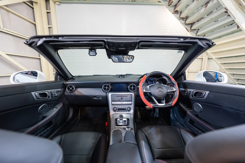 メルセデスベンツ SLCクラス SLC200 ｽﾎﾟｰﾂ ﾚｰﾀﾞｰｾｰﾌﾃｨPKG　黒革 ｼｰﾄﾋｰﾀｰ ｴｱｽｶｰﾌ ﾊﾟﾉﾗﾐｯｸﾊﾞﾘｵﾙｰﾌ 純正ﾅﾋﾞ ﾌﾙｾｸﾞ ｶｰﾌﾟﾚｲ Bｶﾒﾗ harman/kardon AMGｽﾎﾟｰﾂｽﾃｱﾘﾝｸﾞ LEDﾗｲﾄ ｱﾝﾋﾞｴﾝﾄﾗｲﾄ Pｽﾀ AMGｴｱﾛ&18ｲﾝﾁAW　2年保証