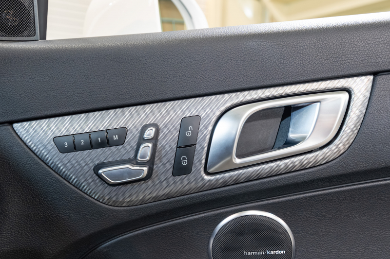 メルセデスベンツ SLCクラス SLC200 ｽﾎﾟｰﾂ ﾚｰﾀﾞｰｾｰﾌﾃｨPKG　黒革 ｼｰﾄﾋｰﾀｰ ｴｱｽｶｰﾌ ﾊﾟﾉﾗﾐｯｸﾊﾞﾘｵﾙｰﾌ 純正ﾅﾋﾞ ﾌﾙｾｸﾞ ｶｰﾌﾟﾚｲ Bｶﾒﾗ harman/kardon AMGｽﾎﾟｰﾂｽﾃｱﾘﾝｸﾞ LEDﾗｲﾄ ｱﾝﾋﾞｴﾝﾄﾗｲﾄ Pｽﾀ AMGｴｱﾛ&18ｲﾝﾁAW　2年保証