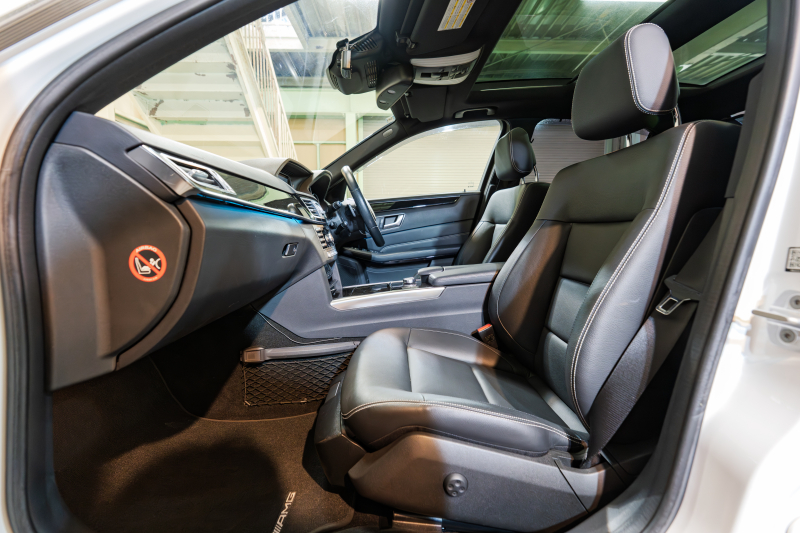 メルセデスベンツ Eクラス E350 AVG AMGｽﾎﾟｰﾂ&ﾚｰﾀﾞｰｾｰﾌﾃｲPKG　 後期ﾓﾃﾞﾙ 黒革 ﾊﾟﾉﾗﾏｻﾝﾙｰﾌ ｼｰﾄﾋｰﾀｰ 純正ﾅﾋﾞ ﾌﾙｾｸﾞTV ﾊﾞｯｸｶﾒﾗ LEDﾍｯﾄﾞﾗｲﾄ AMGｴｱﾛ&18ｲﾝﾁAW　2年保証