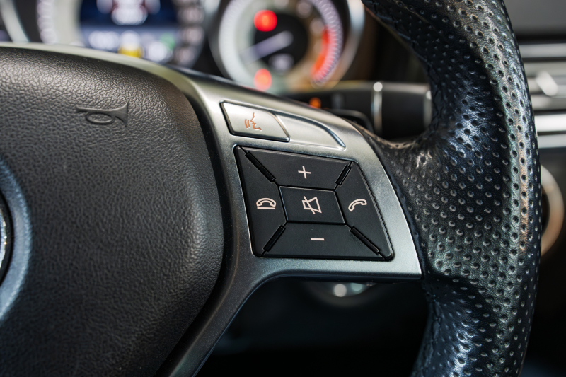 メルセデスベンツ Eクラス E350 AVG AMGｽﾎﾟｰﾂ&ﾚｰﾀﾞｰｾｰﾌﾃｲPKG　 後期ﾓﾃﾞﾙ 黒革 ﾊﾟﾉﾗﾏｻﾝﾙｰﾌ ｼｰﾄﾋｰﾀｰ 純正ﾅﾋﾞ ﾌﾙｾｸﾞTV ﾊﾞｯｸｶﾒﾗ LEDﾍｯﾄﾞﾗｲﾄ AMGｴｱﾛ&18ｲﾝﾁAW　2年保証