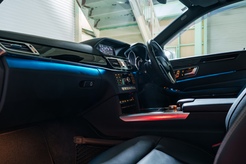 メルセデスベンツ Eクラス E350 AVG AMGｽﾎﾟｰﾂ&ﾚｰﾀﾞｰｾｰﾌﾃｲPKG　 後期ﾓﾃﾞﾙ 黒革 ﾊﾟﾉﾗﾏｻﾝﾙｰﾌ ｼｰﾄﾋｰﾀｰ 純正ﾅﾋﾞ ﾌﾙｾｸﾞTV ﾊﾞｯｸｶﾒﾗ LEDﾍｯﾄﾞﾗｲﾄ AMGｴｱﾛ&18ｲﾝﾁAW　2年保証