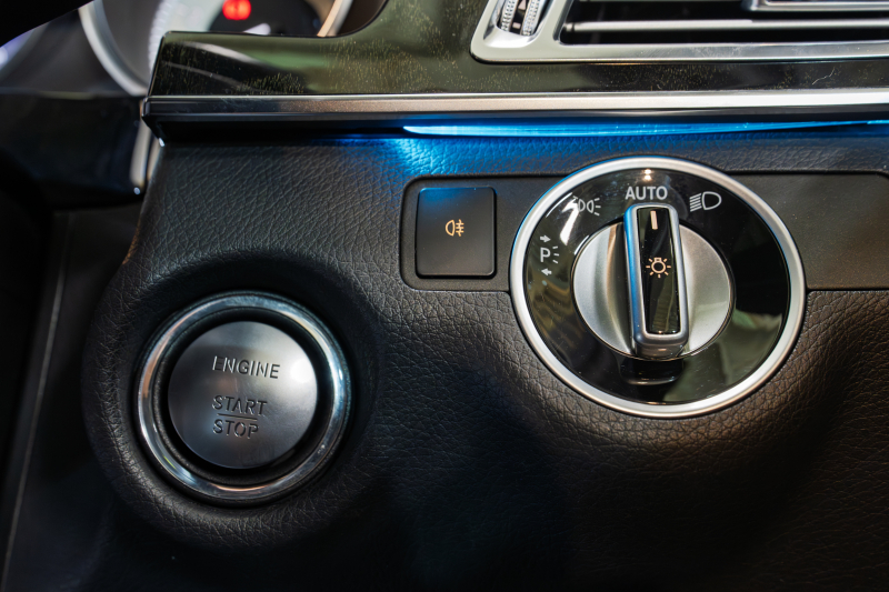 メルセデスベンツ Eクラス E350 AVG AMGｽﾎﾟｰﾂ&ﾚｰﾀﾞｰｾｰﾌﾃｲPKG　 後期ﾓﾃﾞﾙ 黒革 ﾊﾟﾉﾗﾏｻﾝﾙｰﾌ ｼｰﾄﾋｰﾀｰ 純正ﾅﾋﾞ ﾌﾙｾｸﾞTV ﾊﾞｯｸｶﾒﾗ LEDﾍｯﾄﾞﾗｲﾄ AMGｴｱﾛ&18ｲﾝﾁAW　2年保証