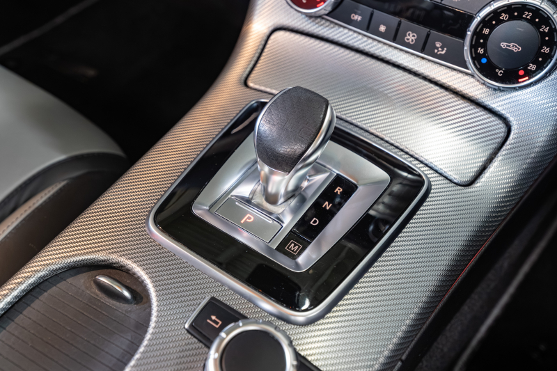 メルセデスベンツ SLCクラス SLC180 ﾚｯﾄﾞｱｰﾄｴﾃﾞｨｼｮﾝ ﾚｰﾀﾞｰP　特別仕様 黒銀革 ｼｰﾄﾋｰﾀｰ ｴｱｽｶｰﾌ 純正ﾅﾋﾞ ﾌﾙｾｸﾞTV CarPlay Bｶﾒﾗ ﾚｯﾄﾞﾌﾞﾚｰｷｷｬﾘﾊﾟｰ LEDﾍｯﾄﾞ AMGｴｱﾛ&18AW　2年保証