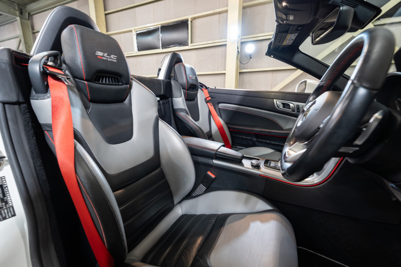 メルセデスベンツ SLCクラス SLC180 ﾚｯﾄﾞｱｰﾄｴﾃﾞｨｼｮﾝ ﾚｰﾀﾞｰP　特別仕様 黒銀革 ｼｰﾄﾋｰﾀｰ ｴｱｽｶｰﾌ 純正ﾅﾋﾞ ﾌﾙｾｸﾞTV CarPlay Bｶﾒﾗ ﾚｯﾄﾞﾌﾞﾚｰｷｷｬﾘﾊﾟｰ LEDﾍｯﾄﾞ AMGｴｱﾛ&18AW　2年保証