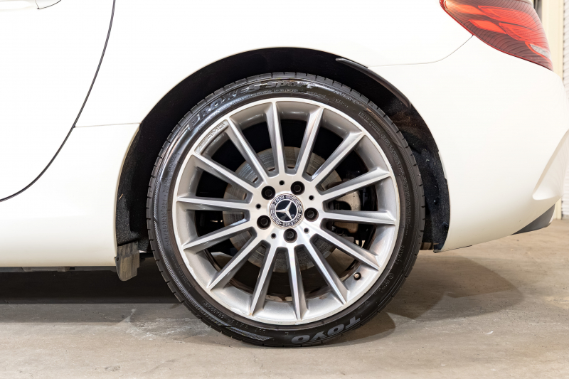 メルセデスベンツ SLCクラス SLC180 ﾚｯﾄﾞｱｰﾄｴﾃﾞｨｼｮﾝ ﾚｰﾀﾞｰP　特別仕様 黒銀革 ｼｰﾄﾋｰﾀｰ ｴｱｽｶｰﾌ 純正ﾅﾋﾞ ﾌﾙｾｸﾞTV CarPlay Bｶﾒﾗ ﾚｯﾄﾞﾌﾞﾚｰｷｷｬﾘﾊﾟｰ LEDﾍｯﾄﾞ AMGｴｱﾛ&18AW　2年保証