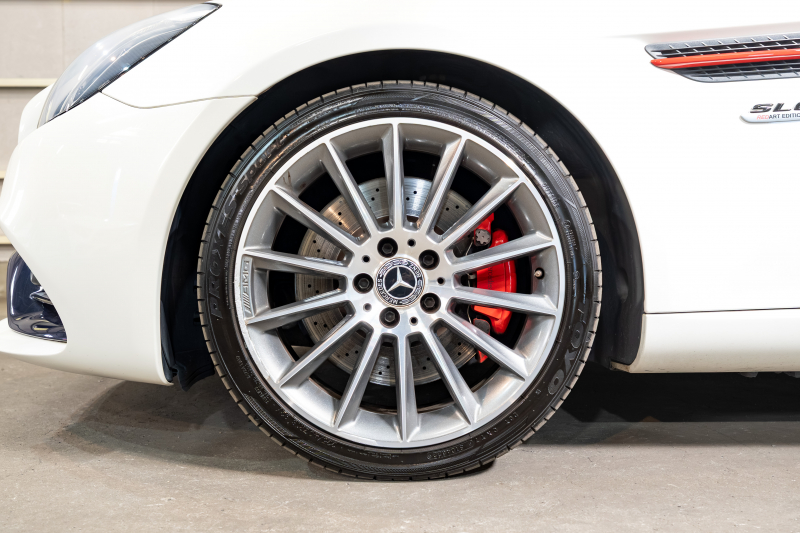 メルセデスベンツ SLCクラス SLC180 ﾚｯﾄﾞｱｰﾄｴﾃﾞｨｼｮﾝ ﾚｰﾀﾞｰP　特別仕様 黒銀革 ｼｰﾄﾋｰﾀｰ ｴｱｽｶｰﾌ 純正ﾅﾋﾞ ﾌﾙｾｸﾞTV CarPlay Bｶﾒﾗ ﾚｯﾄﾞﾌﾞﾚｰｷｷｬﾘﾊﾟｰ LEDﾍｯﾄﾞ AMGｴｱﾛ&18AW　2年保証