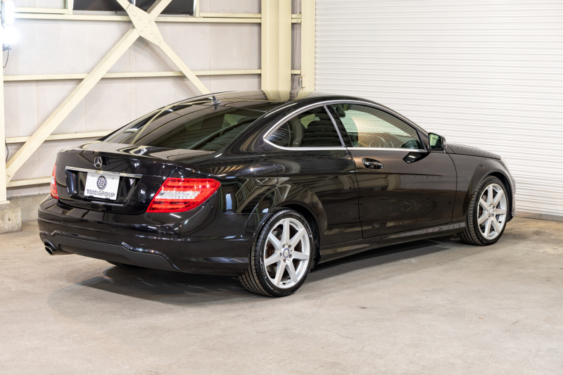 メルセデスベンツ Cクラス C180ｸｰﾍﾟ ﾚｰﾀﾞｰｾｰﾌﾃｨ＆ﾕｰﾃｨﾘﾃｨPKG　黒半革 純正ﾅﾋﾞTV Bｶﾒﾗ ﾊﾟｰｸﾄﾛﾆｯｸ ｷｾﾉﾝ LEDﾄﾞﾗｲﾋﾞﾝｸﾞﾗｲﾄ Pｽﾀ AMGｴｱﾛ＆18AW ﾄﾞﾘﾙﾄﾞﾛｰﾀｰ ﾛｺﾞ入ｷｬﾘﾊﾟｰ　2年保証