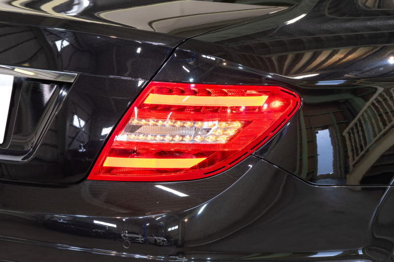 メルセデスベンツ Cクラス C180ｸｰﾍﾟ ﾚｰﾀﾞｰｾｰﾌﾃｨ＆ﾕｰﾃｨﾘﾃｨPKG　黒半革 純正ﾅﾋﾞTV Bｶﾒﾗ ﾊﾟｰｸﾄﾛﾆｯｸ ｷｾﾉﾝ LEDﾄﾞﾗｲﾋﾞﾝｸﾞﾗｲﾄ Pｽﾀ AMGｴｱﾛ＆18AW ﾄﾞﾘﾙﾄﾞﾛｰﾀｰ ﾛｺﾞ入ｷｬﾘﾊﾟｰ　2年保証