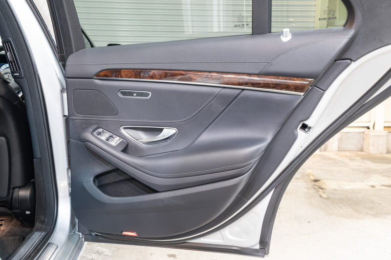 メルセデスベンツ Sクラス S400 ﾚｰﾀﾞｰｾｰﾌﾃｨPKG　後期 黒革 ﾊﾟﾉﾗﾏSR ﾅﾋﾞTV ｲｰｼﾞｰｸﾛｰｼﾞｬｰ 自動ﾄﾗﾝｸ ﾌｯﾄｵｰﾌﾟﾅｰ ｴｱﾊﾞﾗﾝｽP ﾏﾙﾁﾋﾞｰﾑLED　2年保証