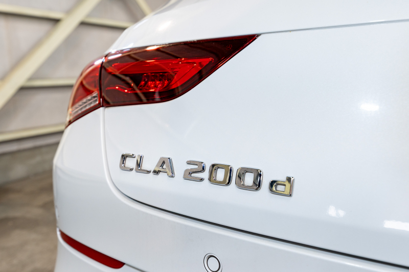 メルセデスベンツ CLAクラス CLA200dｼｭｰﾃｨﾝｸﾞﾌﾞﾚｰｸ ﾚｰﾀﾞｰｾｰﾌﾃｨPKG　Pｽﾀ 黒半革 ﾒﾓﾘｰPｼｰﾄ ﾋｰﾀｰ ﾅﾋﾞTV Bｶﾒﾗ LEDﾍｯﾄﾞﾗｲﾄ ﾜｲﾔﾚｽﾁｬｰｼﾞﾝｸﾞ 自動Rｹﾞｰﾄ/ﾊﾝｽﾞﾌﾘｰA　2年保証