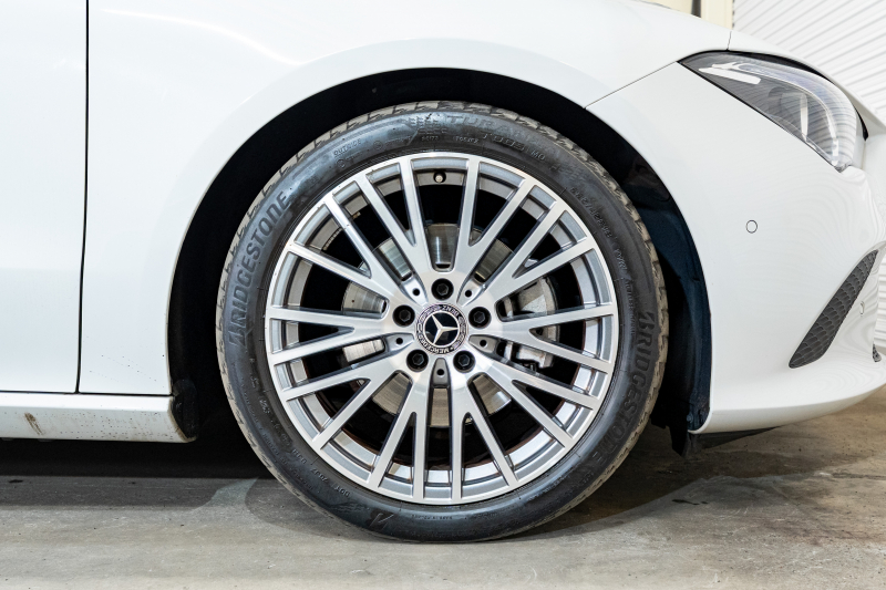 メルセデスベンツ CLAクラス CLA200dｼｭｰﾃｨﾝｸﾞﾌﾞﾚｰｸ ﾚｰﾀﾞｰｾｰﾌﾃｨPKG　Pｽﾀ 黒半革 ﾒﾓﾘｰPｼｰﾄ ﾋｰﾀｰ ﾅﾋﾞTV Bｶﾒﾗ LEDﾍｯﾄﾞﾗｲﾄ ﾜｲﾔﾚｽﾁｬｰｼﾞﾝｸﾞ 自動Rｹﾞｰﾄ/ﾊﾝｽﾞﾌﾘｰA　2年保証