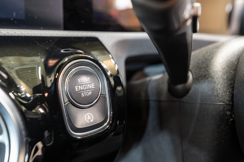 メルセデスベンツ CLAクラス CLA200dｼｭｰﾃｨﾝｸﾞﾌﾞﾚｰｸ ﾚｰﾀﾞｰｾｰﾌﾃｨPKG　Pｽﾀ 黒半革 ﾒﾓﾘｰPｼｰﾄ ﾋｰﾀｰ ﾅﾋﾞTV Bｶﾒﾗ LEDﾍｯﾄﾞﾗｲﾄ ﾜｲﾔﾚｽﾁｬｰｼﾞﾝｸﾞ 自動Rｹﾞｰﾄ/ﾊﾝｽﾞﾌﾘｰA　2年保証