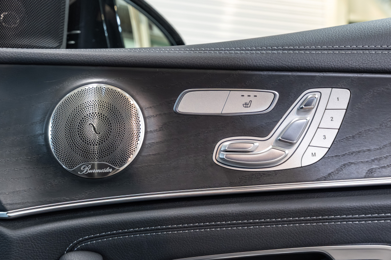 メルセデスベンツ Eクラス E200 ｽﾎﾟｰﾂ AMGｲﾝﾃﾘｱPKG ｴｸｽｸﾙｰｼﾌﾞ&ﾚｰﾀﾞｰSP　後期 BSG搭載 黒革 ﾊﾟﾉﾗﾏSR ﾅﾋﾞTV 360°ｶﾒﾗ ﾌﾞﾙﾒｽﾀｰ ﾍｯﾄﾞｱｯﾌﾟD ﾜｲﾔﾚｽﾁｬｰｼﾞ 自動ﾄﾗﾝｸ LEDﾍｯﾄﾞﾗｲﾄ　2年保証