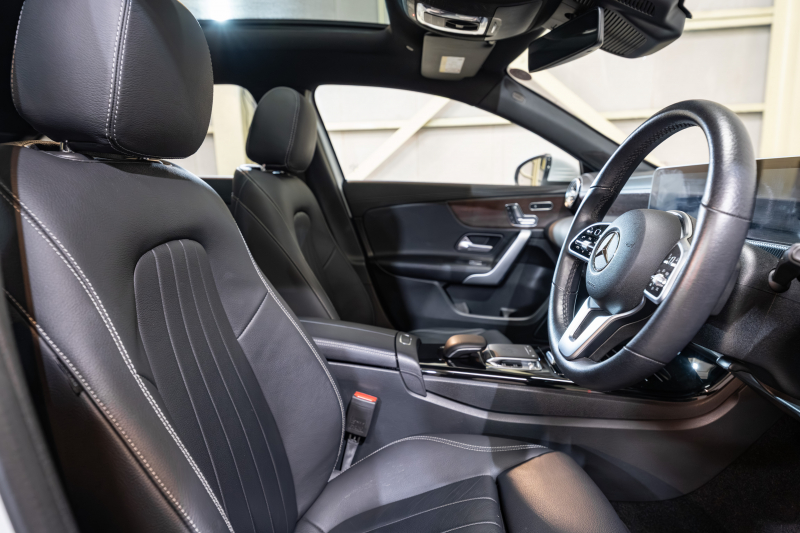 メルセデスベンツ Aクラス A250ｾﾀﾞﾝ 4MATIC ﾚｻﾞｰEXC&ｱﾄﾞﾊﾞﾝｽﾄﾞ&ﾅﾋﾞｹﾞｰｼｮﾝ&ﾚｰﾀﾞｰSP　黒革 ﾊﾟﾉﾗﾏSR MBUXﾅﾋﾞ ﾌﾙｾｸﾞ 360ｶﾒﾗ ﾜｲﾔﾚｽﾁｬｰｼﾞ ﾍｯﾄﾞｱｯﾌﾟD ADVｽﾋﾟｰｶｰ LEDﾍｯﾄﾞﾗｲﾄ　2年保証