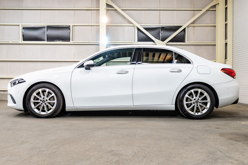 メルセデスベンツ Aクラス A250ｾﾀﾞﾝ 4MATIC ﾚｻﾞｰEXC&ｱﾄﾞﾊﾞﾝｽﾄﾞ&ﾅﾋﾞｹﾞｰｼｮﾝ&ﾚｰﾀﾞｰSP　黒革 ﾊﾟﾉﾗﾏSR MBUXﾅﾋﾞ ﾌﾙｾｸﾞ 360ｶﾒﾗ ﾜｲﾔﾚｽﾁｬｰｼﾞ ﾍｯﾄﾞｱｯﾌﾟD ADVｽﾋﾟｰｶｰ LEDﾍｯﾄﾞﾗｲﾄ　2年保証