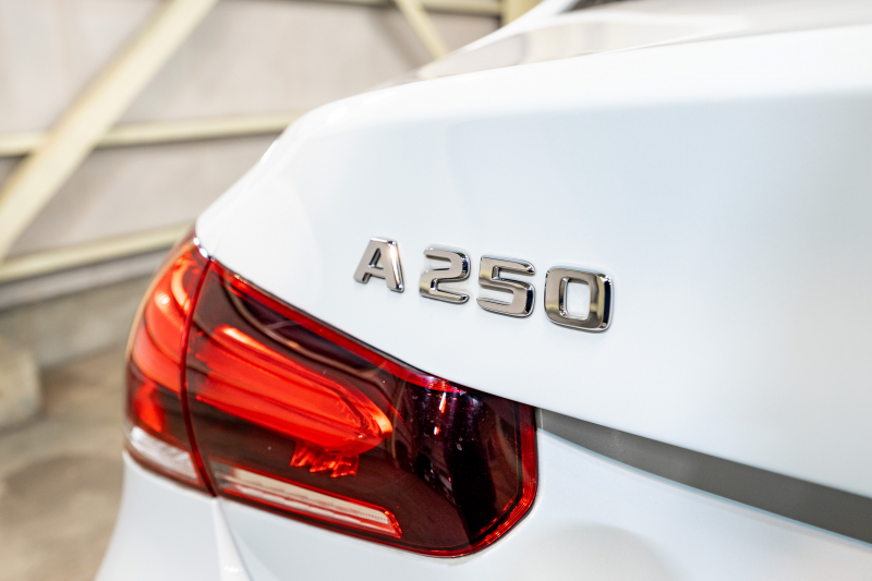 メルセデスベンツ Aクラス A250ｾﾀﾞﾝ 4MATIC ﾚｻﾞｰEXC&ｱﾄﾞﾊﾞﾝｽﾄﾞ&ﾅﾋﾞｹﾞｰｼｮﾝ&ﾚｰﾀﾞｰSP　黒革 ﾊﾟﾉﾗﾏSR MBUXﾅﾋﾞ ﾌﾙｾｸﾞ 360ｶﾒﾗ ﾜｲﾔﾚｽﾁｬｰｼﾞ ﾍｯﾄﾞｱｯﾌﾟD ADVｽﾋﾟｰｶｰ LEDﾍｯﾄﾞﾗｲﾄ　2年保証