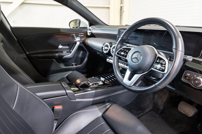 メルセデスベンツ Aクラス A250ｾﾀﾞﾝ 4MATIC ﾚｻﾞｰEXC&ｱﾄﾞﾊﾞﾝｽﾄﾞ&ﾅﾋﾞｹﾞｰｼｮﾝ&ﾚｰﾀﾞｰSP　黒革 ﾊﾟﾉﾗﾏSR MBUXﾅﾋﾞ ﾌﾙｾｸﾞ 360ｶﾒﾗ ﾜｲﾔﾚｽﾁｬｰｼﾞ ﾍｯﾄﾞｱｯﾌﾟD ADVｽﾋﾟｰｶｰ LEDﾍｯﾄﾞﾗｲﾄ　2年保証