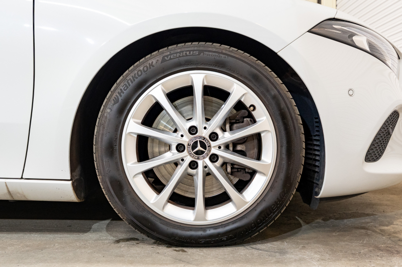 メルセデスベンツ Aクラス A250ｾﾀﾞﾝ 4MATIC ﾚｻﾞｰEXC&ｱﾄﾞﾊﾞﾝｽﾄﾞ&ﾅﾋﾞｹﾞｰｼｮﾝ&ﾚｰﾀﾞｰSP　黒革 ﾊﾟﾉﾗﾏSR MBUXﾅﾋﾞ ﾌﾙｾｸﾞ 360ｶﾒﾗ ﾜｲﾔﾚｽﾁｬｰｼﾞ ﾍｯﾄﾞｱｯﾌﾟD ADVｽﾋﾟｰｶｰ LEDﾍｯﾄﾞﾗｲﾄ　2年保証