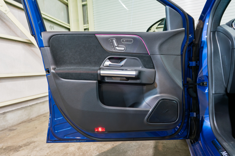 メルセデスベンツ Bクラス B180 BSG搭載 AMGﾗｲﾝPKG ｱﾄﾞﾊﾞﾝｽﾄﾞ&ﾅﾋﾞｹﾞｰｼｮﾝ&ﾚｰﾀﾞｰｾｰﾌﾃｨPKG　後期 Newﾃﾞｻﾞｲﾝｽﾃｱ 1ｵﾅ 黒半革 ﾊﾟﾉSR MBUXﾅﾋﾞ ﾌﾙｾｸﾞ 360ｶﾒﾗ ﾍｯﾄﾞｱｯﾌﾟD 自動ﾃｰﾙｹﾞｰﾄ LEDﾍｯﾄﾞﾗｲﾄ ｼｰﾄﾋｰﾀｰ　2年保証