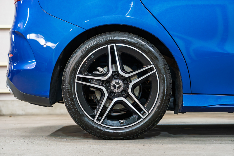 メルセデスベンツ Bクラス B180 BSG搭載 AMGﾗｲﾝPKG ｱﾄﾞﾊﾞﾝｽﾄﾞ&ﾅﾋﾞｹﾞｰｼｮﾝ&ﾚｰﾀﾞｰｾｰﾌﾃｨPKG　後期 Newﾃﾞｻﾞｲﾝｽﾃｱ 1ｵﾅ 黒半革 ﾊﾟﾉSR MBUXﾅﾋﾞ ﾌﾙｾｸﾞ 360ｶﾒﾗ ﾍｯﾄﾞｱｯﾌﾟD 自動ﾃｰﾙｹﾞｰﾄ LEDﾍｯﾄﾞﾗｲﾄ ｼｰﾄﾋｰﾀｰ　2年保証