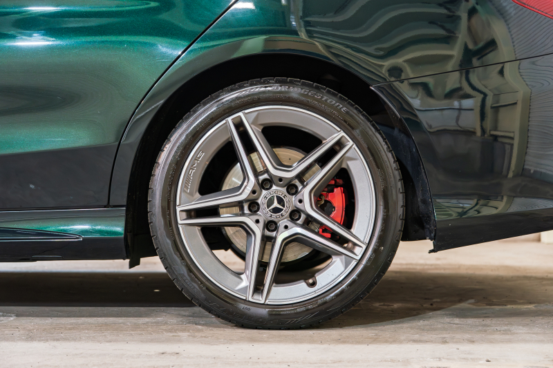 メルセデスベンツ Cクラス C220d ﾜｺﾞﾝ AVG AMGﾗｲﾝ ﾚｰﾀﾞｰSP　後期 黒革 ﾅﾋﾞTV Bｶﾒ AIRｻｽ LEDﾍｯﾄﾞﾗｲﾄ ACC BSM LCW　2年保証