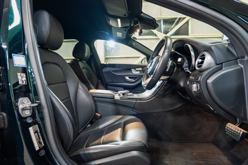 メルセデスベンツ Cクラス C220d ﾜｺﾞﾝ AVG AMGﾗｲﾝ ﾚｰﾀﾞｰSP　後期 黒革 ﾅﾋﾞTV Bｶﾒ AIRｻｽ LEDﾍｯﾄﾞﾗｲﾄ ACC BSM LCW　2年保証