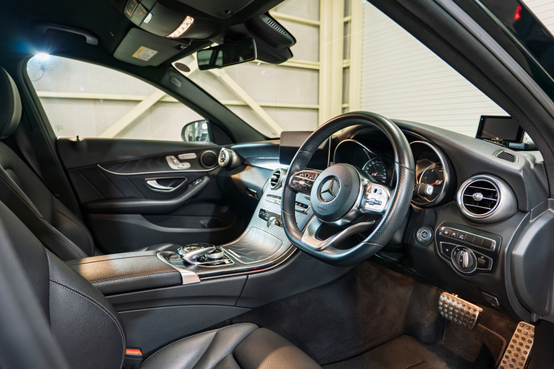 メルセデスベンツ Cクラス C220d ﾜｺﾞﾝ AVG AMGﾗｲﾝ ﾚｰﾀﾞｰSP　後期 黒革 ﾅﾋﾞTV Bｶﾒ AIRｻｽ LEDﾍｯﾄﾞﾗｲﾄ ACC BSM LCW　2年保証