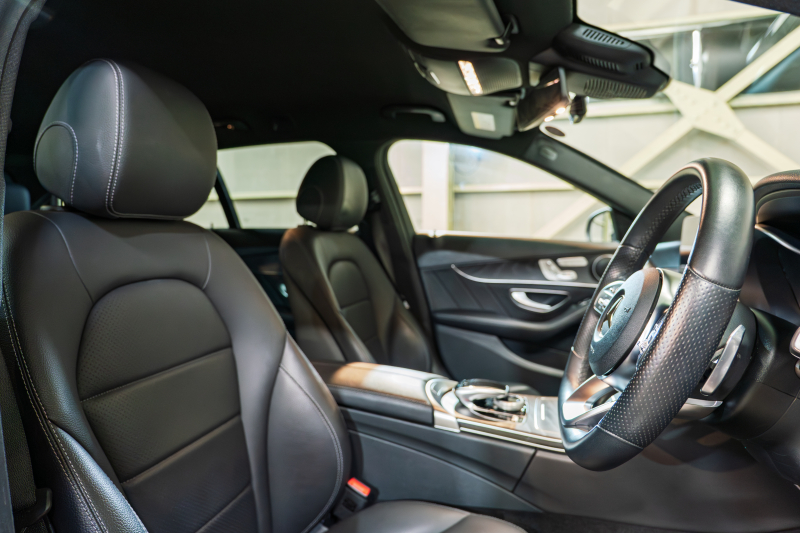 メルセデスベンツ Cクラス C220d ﾜｺﾞﾝ AVG AMGﾗｲﾝ ﾚｰﾀﾞｰSP　後期 黒革 ﾅﾋﾞTV Bｶﾒ AIRｻｽ LEDﾍｯﾄﾞﾗｲﾄ ACC BSM LCW　2年保証