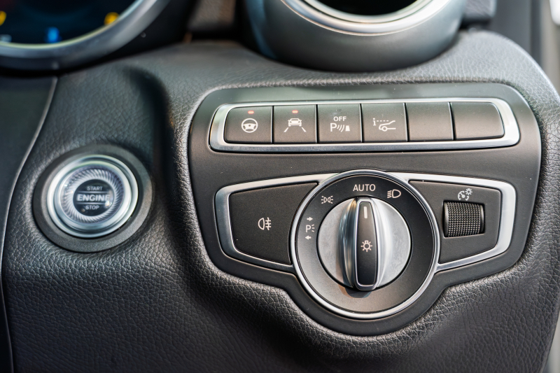 メルセデスベンツ Cクラス C220d ﾛｰﾚｳｽED ｽﾎﾟｰﾂﾌﾟﾗｽPKG ﾚｻﾞｰｴｸｽｸﾙｰｼﾌﾞ&ﾚｰﾀﾞｰSP　後期 特別仕様 黒革 純正ﾅﾋﾞTV ﾌﾞﾙﾒｽﾀｰ 360ｶﾒﾗ ﾍﾄﾞｱｯﾌﾟD AIRｻｽ 自動ﾄﾗﾝｸ ﾌｯﾄｵｰﾌﾟﾅｰ ACC BSM LCW　2年保証