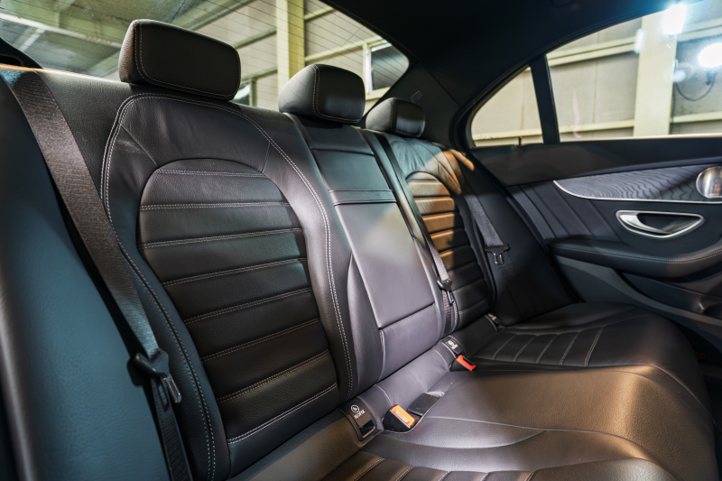 メルセデスベンツ Cクラス C220d ﾛｰﾚｳｽED ｽﾎﾟｰﾂﾌﾟﾗｽPKG ﾚｻﾞｰｴｸｽｸﾙｰｼﾌﾞ&ﾚｰﾀﾞｰSP　後期 特別仕様 黒革 純正ﾅﾋﾞTV ﾌﾞﾙﾒｽﾀｰ 360ｶﾒﾗ ﾍﾄﾞｱｯﾌﾟD AIRｻｽ 自動ﾄﾗﾝｸ ﾌｯﾄｵｰﾌﾟﾅｰ ACC BSM LCW　2年保証