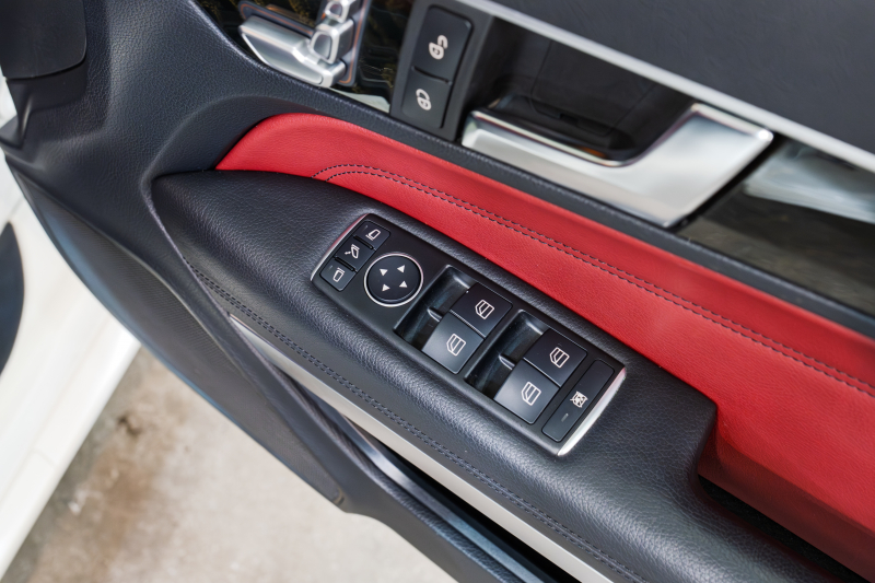 メルセデスベンツ Eクラス E250ｸｰﾍﾟ AMGｽﾎﾟｰﾂ&ﾚｰﾀﾞｰｾｰﾌﾃｨPKG　後期 Pｽﾀ 赤革 ﾊﾟﾉﾗﾏSR ﾅﾋﾞTV 360ｶﾒ LEDﾍｯﾄﾞﾗｲﾄ AMGｴｱﾛ&18AW ACC BSM LCW　2年保証