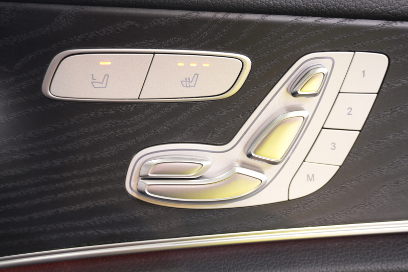 メルセデスベンツ Eクラス E300ﾜｺﾞﾝ AVGｽﾎﾟｰﾂ ｴｸｽｸﾙｰｼﾌﾞPKG ﾚｰﾀﾞｰSP　中期 1ｵｰﾅｰ 黒革 ﾊﾟﾉﾗﾏSR ﾅﾋﾞTV Meｺﾈ carplay ﾌﾞﾙﾒｽﾀｰ ﾍｯﾄﾞｱｯﾌﾟD ｴｱﾊﾞﾗﾝｽP 自動ﾄﾗﾝｸ ﾌｯﾄｵｰﾌﾟﾅｰ Newﾃﾞｻﾞｲﾝｽﾃｱ　2年保証