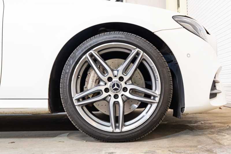 メルセデスベンツ Eクラス E300ﾜｺﾞﾝ AVGｽﾎﾟｰﾂ ｴｸｽｸﾙｰｼﾌﾞPKG ﾚｰﾀﾞｰSP　中期 1ｵｰﾅｰ 黒革 ﾊﾟﾉﾗﾏSR ﾅﾋﾞTV Meｺﾈ carplay ﾌﾞﾙﾒｽﾀｰ ﾍｯﾄﾞｱｯﾌﾟD ｴｱﾊﾞﾗﾝｽP 自動ﾄﾗﾝｸ ﾌｯﾄｵｰﾌﾟﾅｰ Newﾃﾞｻﾞｲﾝｽﾃｱ　2年保証